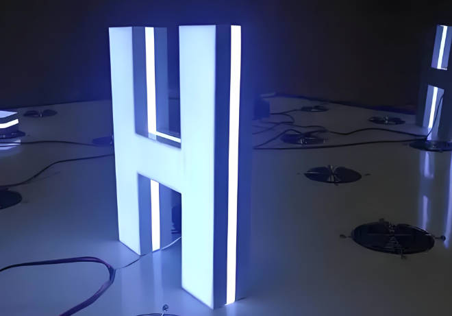 亚克力发光字的制作工艺和应用